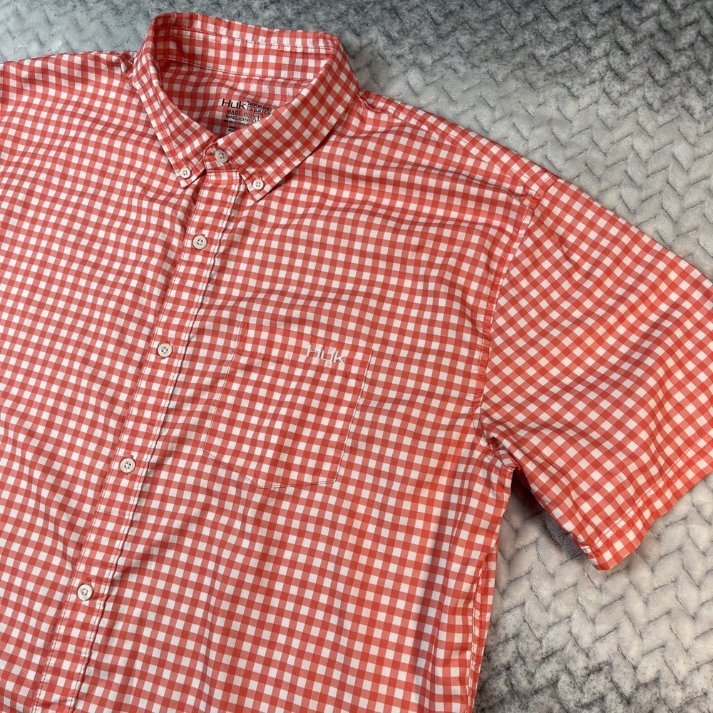 Huk Shirt Mens XL Red White Gingham Plaid Short Sleeve Button Vented Perfomance